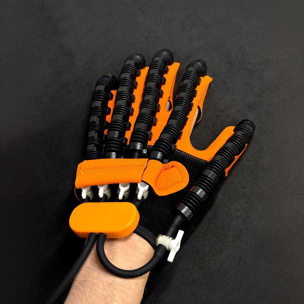 Automatic Hand Trainer Gloves for Effective Rehabilitation and Strengthening 3