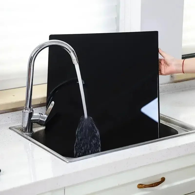 Clearslice – Premium Acrylic Cutting Board with Non-Slip Edge