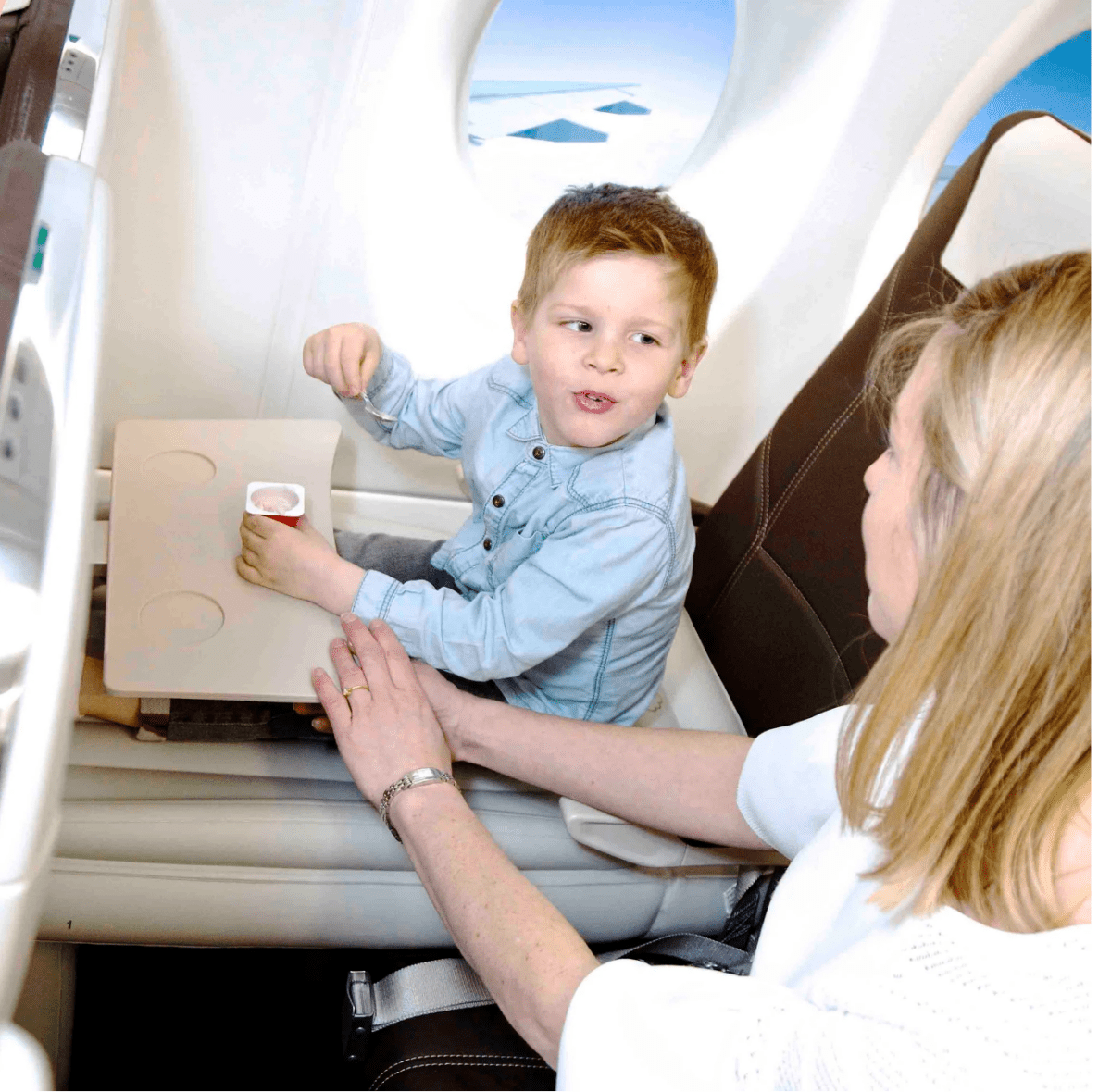 CloudNap Travel Bed – Inflatable Plane Comfort for Kids 3