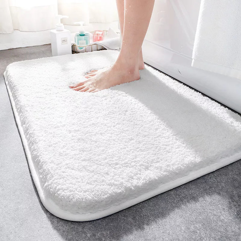 SoftHaven – Plush Microfiber Bath Mat with Non-Slip Backing