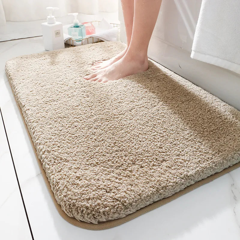 SoftHaven – Plush Microfiber Bath Mat with Non-Slip Backing