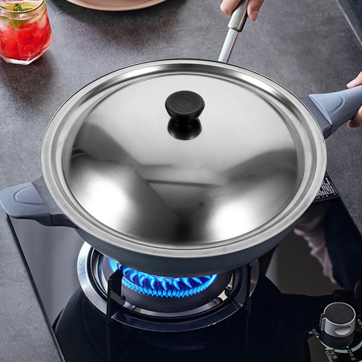 CookShield – Universal Stainless Steel Lid for Pans & Woks 4