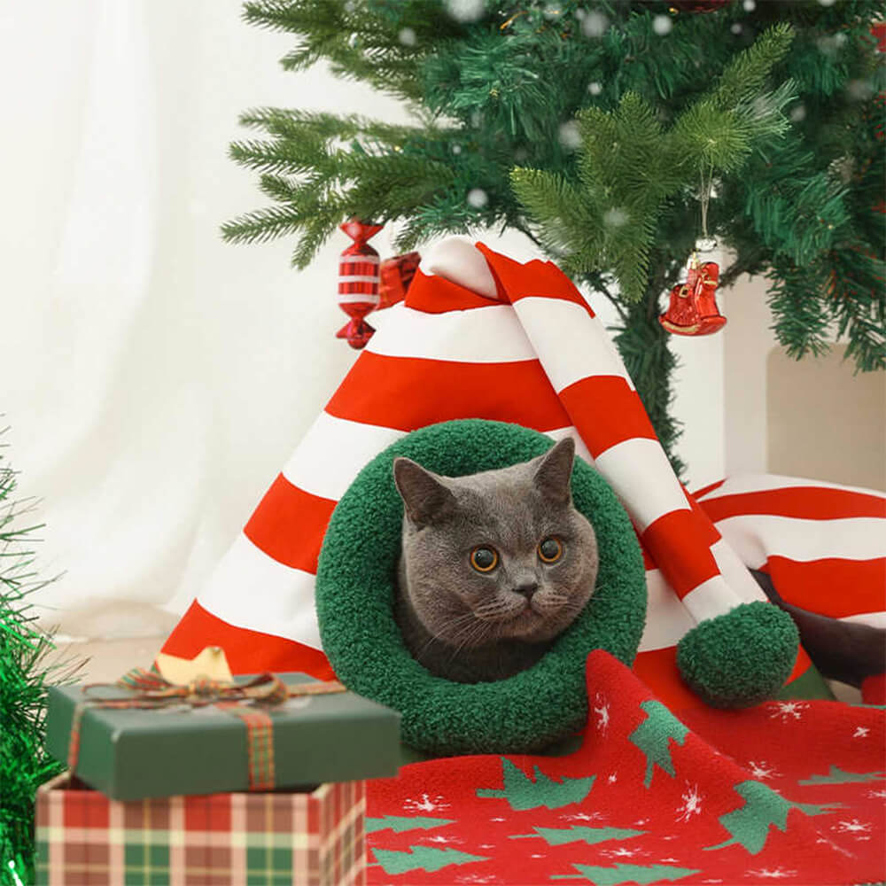 Cozy Cat Bed - Classic Christmas Hat Design, Soft Faux Lambswool, Washable 7