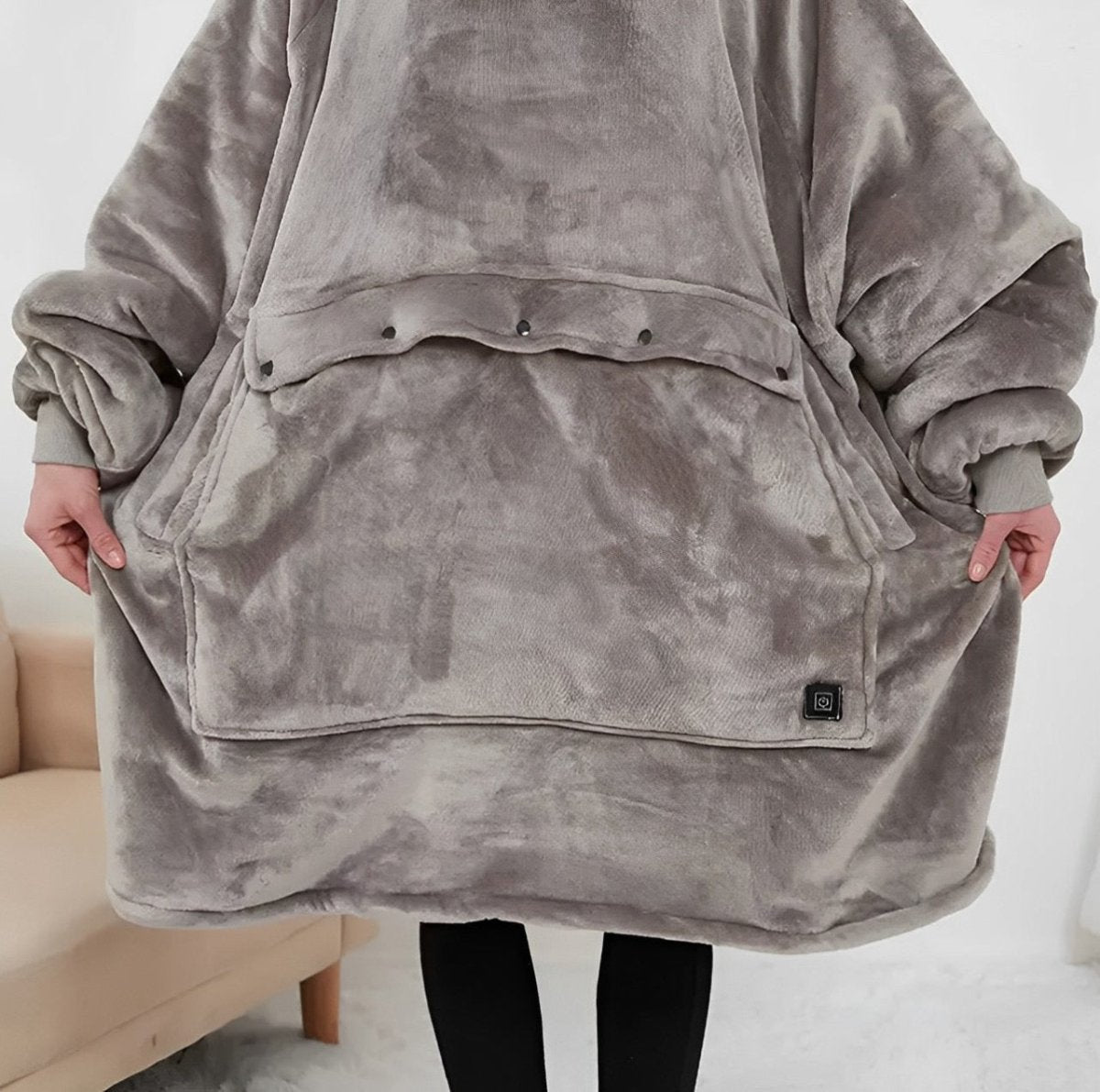 EMBERWEAR – USB-Powered Heated Blanket Hoodie for Cozy Warmth 6