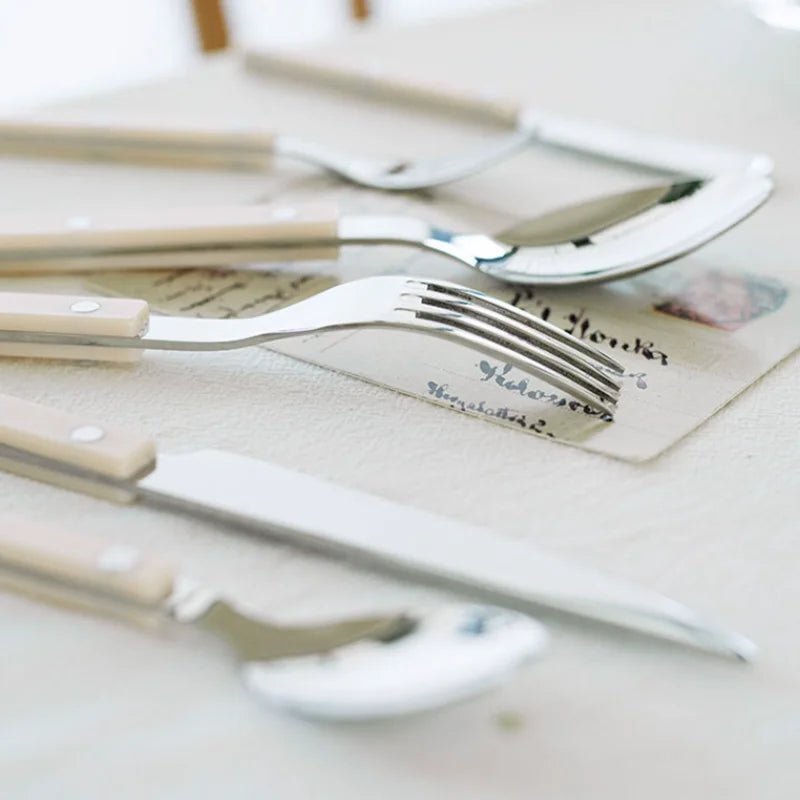 ETERNISERVE – 24-Piece Engraved Stainless Steel Cutlery Set for 6 6