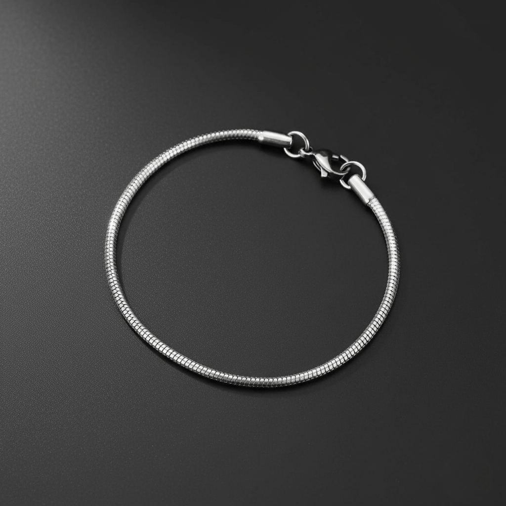 SnakeBite Time – Sharp Minimalist Watch Design for Modern Elegance