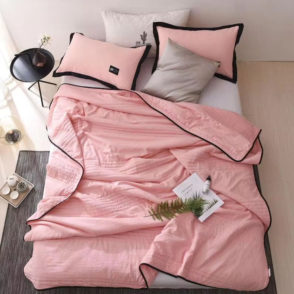 EverChill Ice Cooling Blanket - Instant Cooling Relief for Hot Sleepers 1