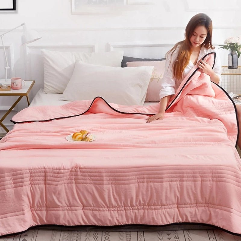 EverChill Ice Cooling Blanket - Instant Cooling Relief for Hot Sleepers 9