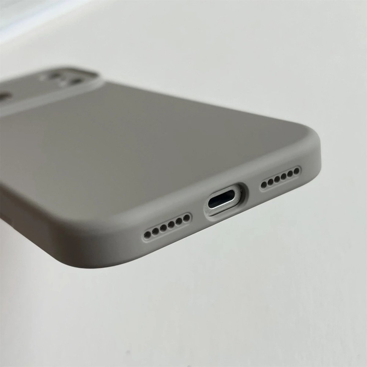 FLEXISHIELD – TPU Shockproof Silicone Case for iPhone 16 & 17 Series 3