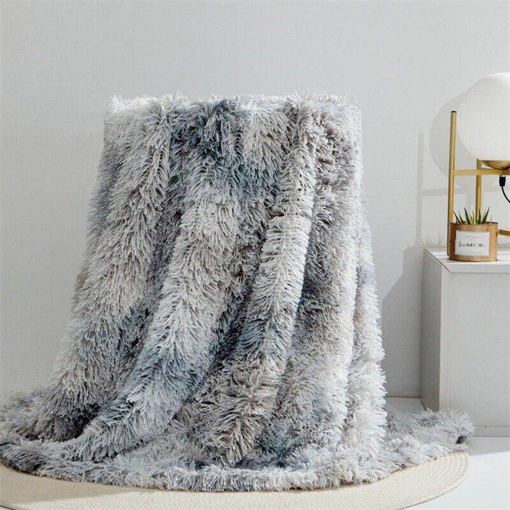 FLURON – Luxurious Faux Fur Blanket with Silky Touch 6