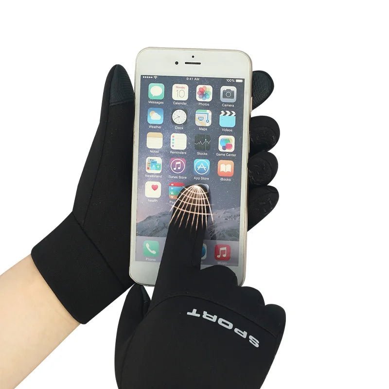 Griptherm – Waterproof Thermal Gloves for Football and Outdoor Sports