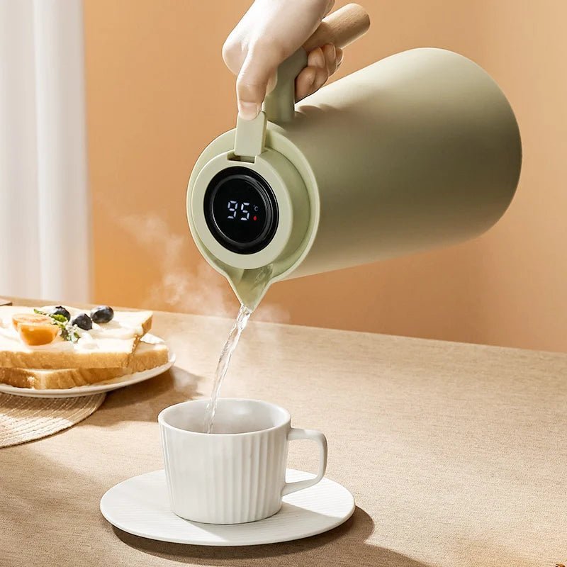 Lattea – Thermal Jug with Temperature Display, Leak-Proof Design & Wooden Handle 1