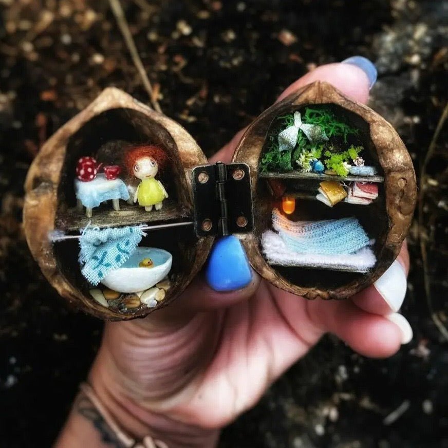 NATUREHAVEN – Handmade Walnut Shell Dollhouse for Unique Miniature Décor 8