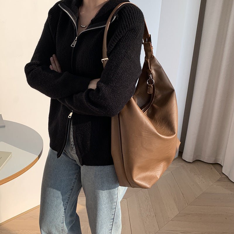 PUFFYPOUCH – Soft PU Leather Dumpling Tote for a Playful, Chic Look 4