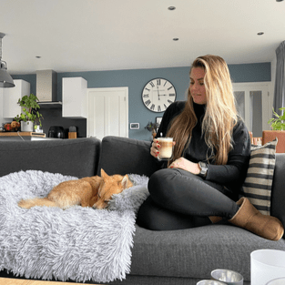 QUEHY PETBED – Washable plush blanket for dogs and cats