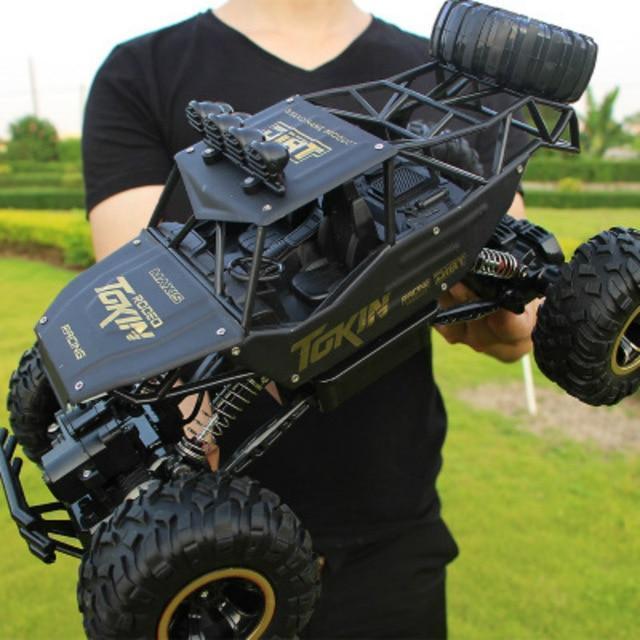 MUDRUSH X4 – RC Monster Truck with 4x4 Drive, Shock-Resistant Design and Powerful Motor
