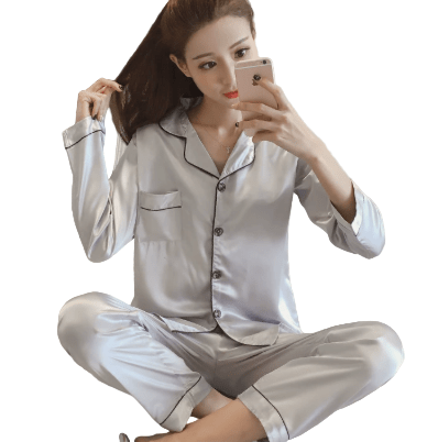 SILVAURA - Pyjamaset van 100% moerbeizijde met lange mouwen, shirt en broek