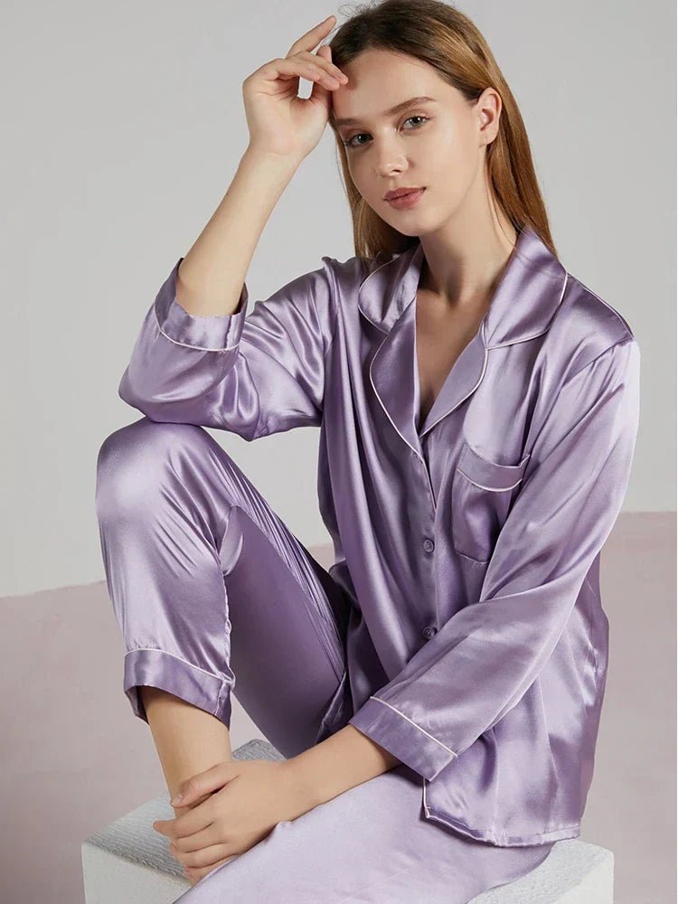 SILVAURA - Pyjamaset van 100% moerbeizijde met lange mouwen, shirt en broek