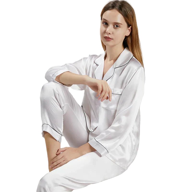 SILVAURA - Pyjamaset van 100% moerbeizijde met lange mouwen, shirt en broek