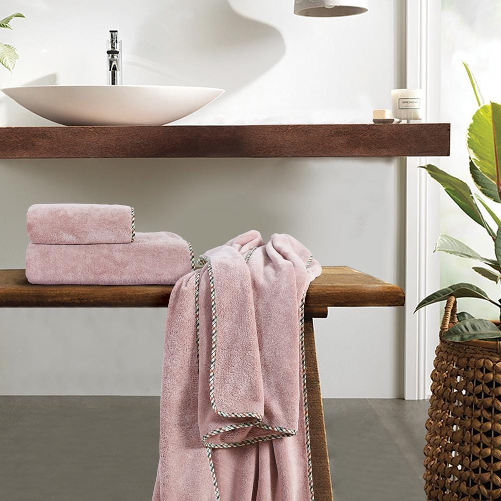 Solenza Premium Bath Towel | Lightweight microfiber towel with fast-dry technology 9