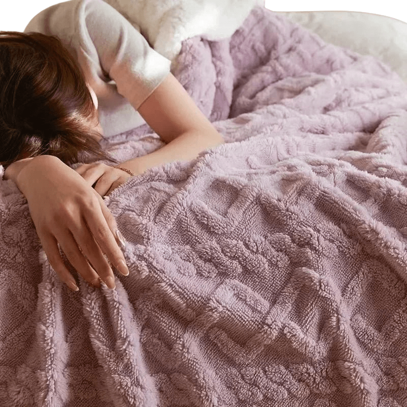 NORDICLOFT – Thick Lambswool Blanket for Winter Comfort
