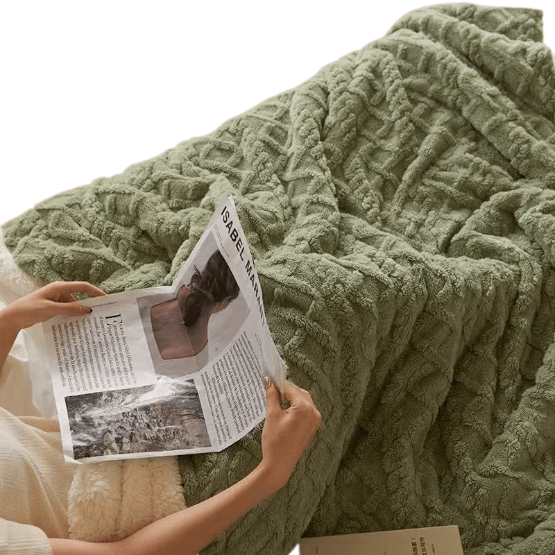 NORDICLOFT – Thick Lambswool Blanket for Winter Comfort