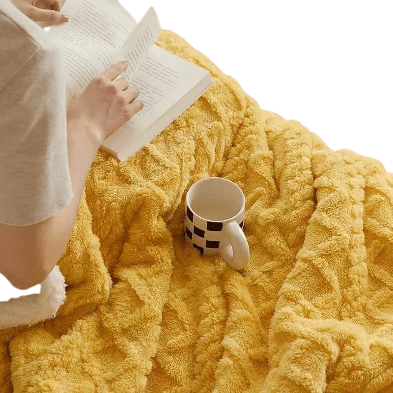 NORDICLOFT – Thick Lambswool Blanket for Winter Comfort