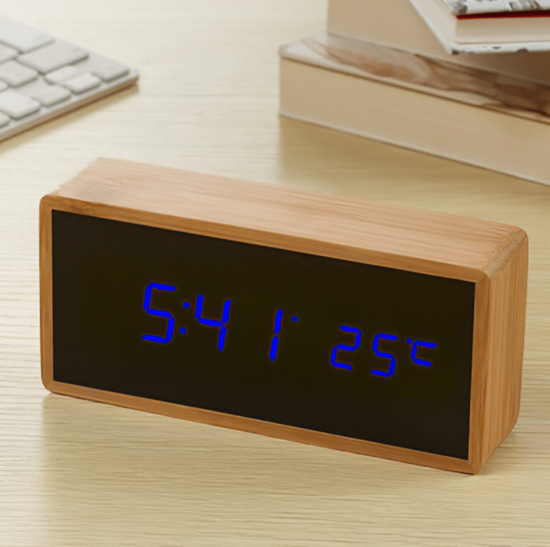 ZENORIS – LED bamboo alarm clock with temperature display & USB/battery operation 7