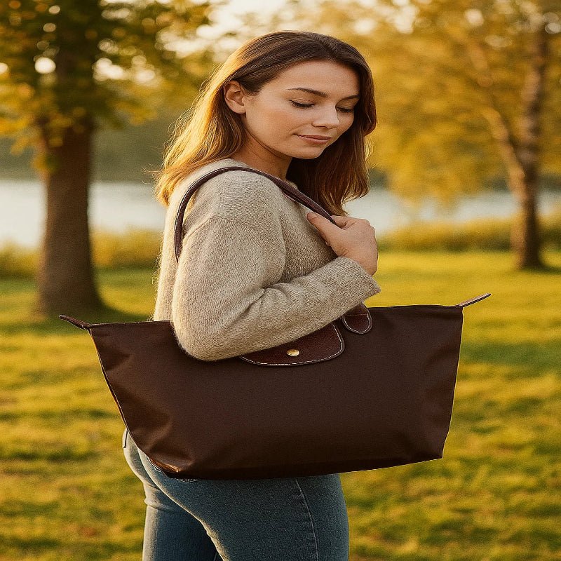 Vogue Tote – Chic & Spacious Handbag for the Modern Woman