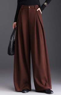ATELÉRA – Fluid Wide Leg Pants with Deep Front Pleats & Wool-Like Texture