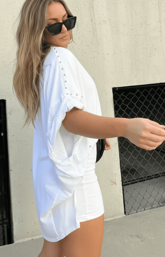 LUNA-STREET – Oversized Studded T-Shirt in Soft Fabric for Bold Style