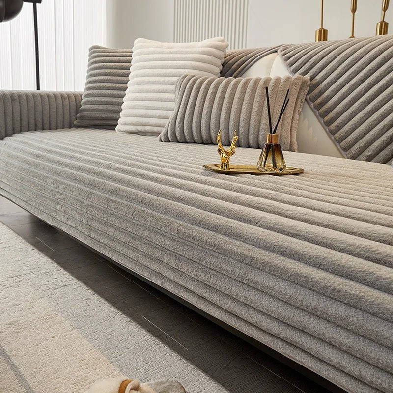 COZYPUFF – Luxurious winter sofa cushion made of artificial rabbit fur 8