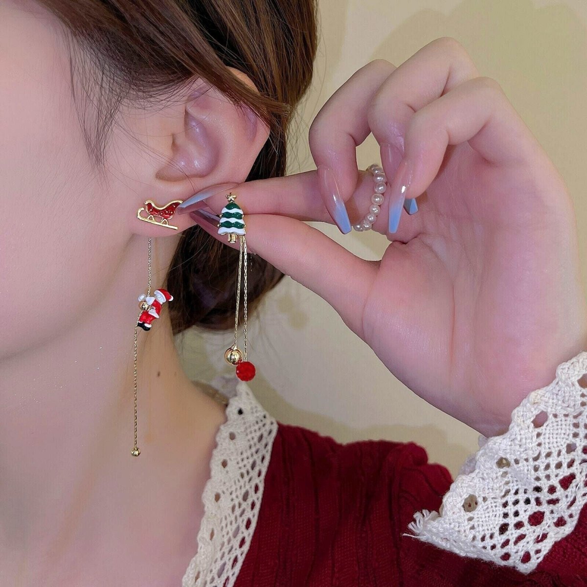 Charming Santa Tassel Earrings - Lightweight Holiday Dangle Jewelry for Festive Cheer 6