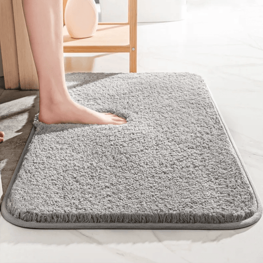 SoftHaven – Plush Microfiber Bath Mat with Non-Slip Backing