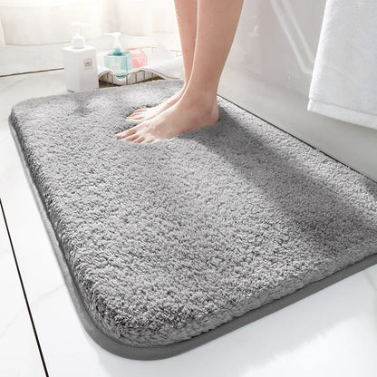 SoftHaven – Plush Microfiber Bath Mat with Non-Slip Backing