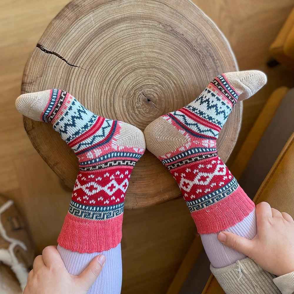 Cozy Winter Socks - Unisex Wool & Cotton Blend with Scandinavian Patterns - 5 Pairs 1