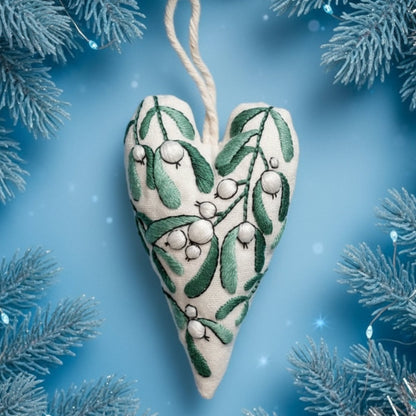 DIY Heart-Shaped Christmas Ornament Kit with Embroidery Fabric and Threads 5