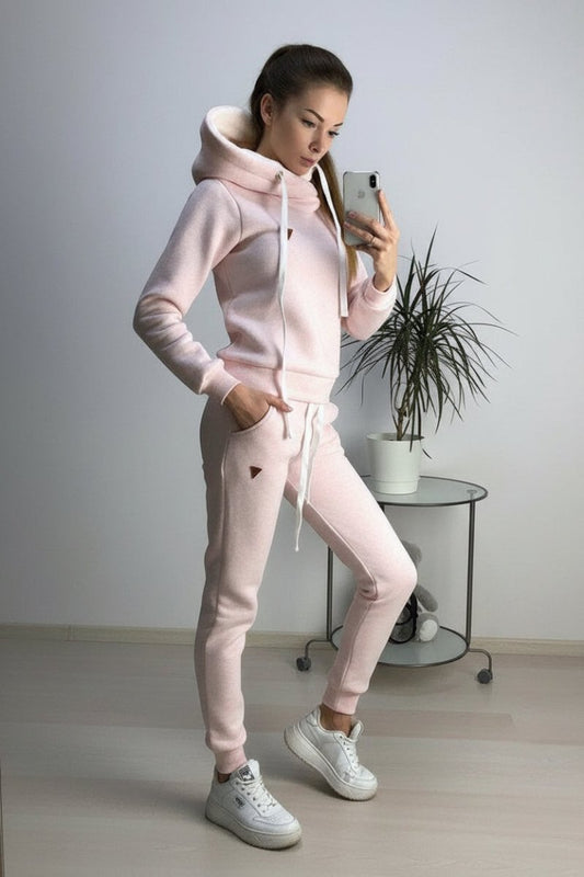ACTIVORA – Sporty Tracksuit with Soft Fabric & Modern Fit