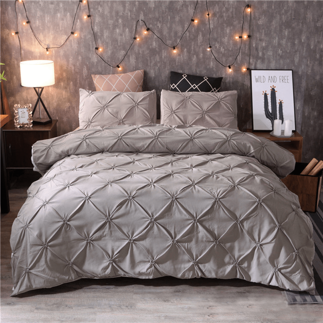 Elegant Cotton Bedding Set - Breathable Duvet Covers for Year-Round Comfort 4