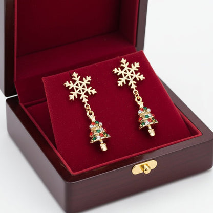 Elegant Snowflake Earrings - Gold-Plated Stainless Steel Holiday Jewelry 4