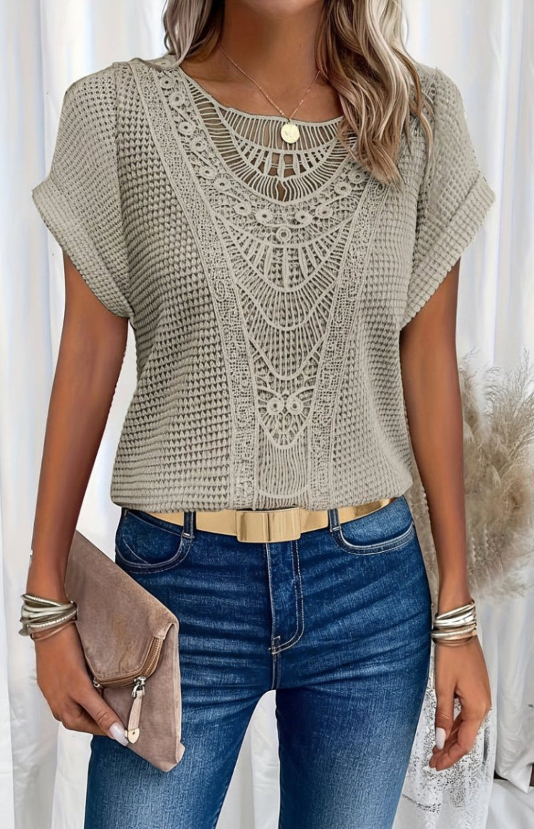 Elegant Women's Classic Crew Neck T-Shirt - High-Quality Comfortable Fit 2