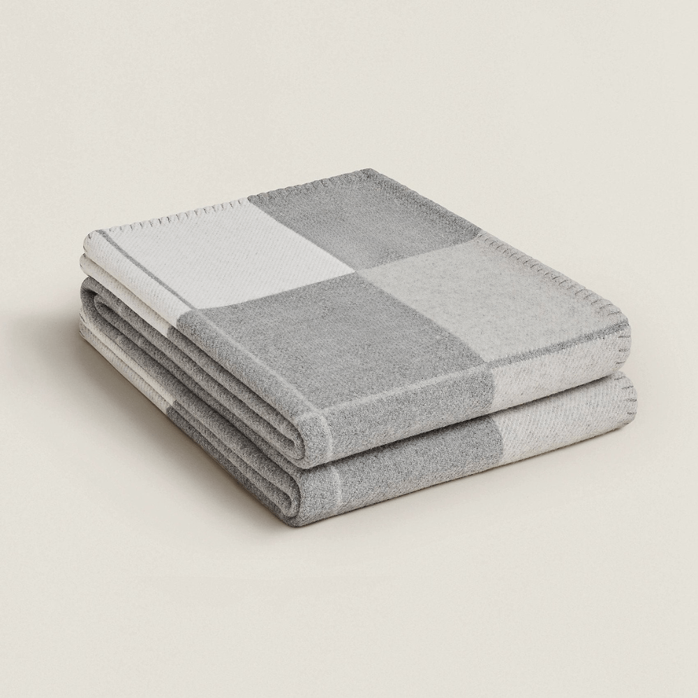 Elegant Wool-Cashmere Blanket for Cozy Interiors - Luxurious Soft Touch 7