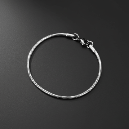 SnakeBite Time – Sharp Minimalist Watch Design for Modern Elegance