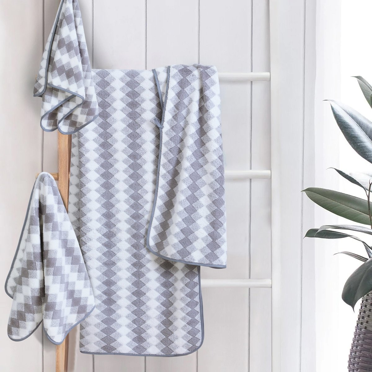 Elysoria Coral Weave Towels | Plush, durable towels with maximum absorbency and quick-dry 4