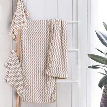 Elysoria Coral Weave Towels | Plush, durable towels with maximum absorbency and quick-dry 8