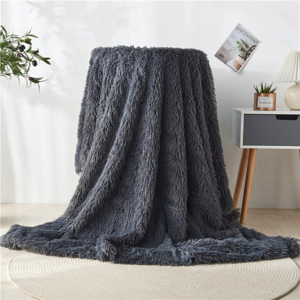 FLURON – Luxurious Faux Fur Blanket with Silky Touch 10