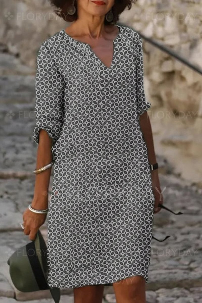 Gerda - Women's Vintage Summer Dress with Split Neckline & 3/4 Sleeves 1