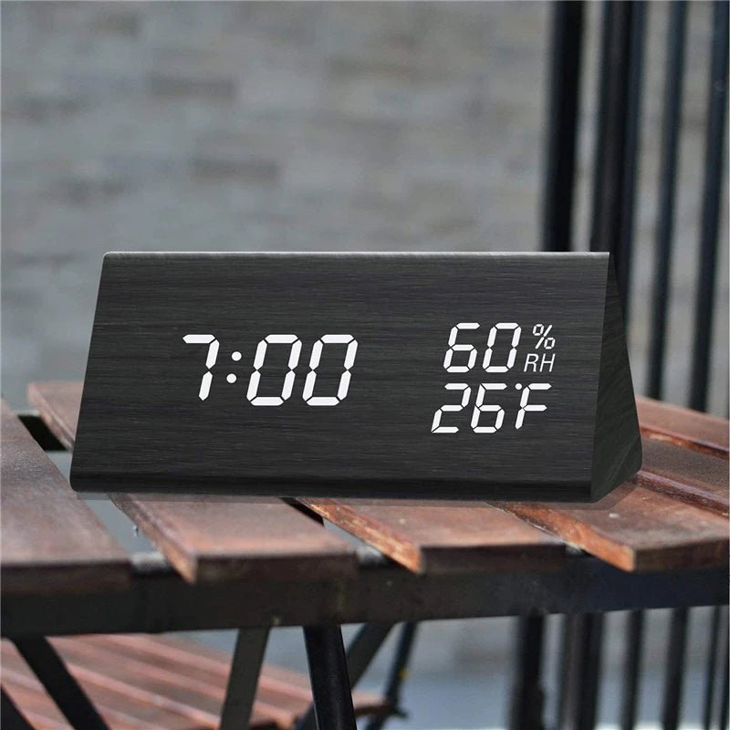 OAKLITE – Modern Wood Digital Clock with Temperature & Brightness Control