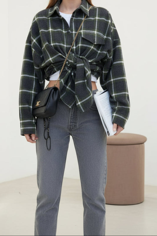 Heidi Mode - Plus Size Oversized Long Sleeve Checked Shirt for Stylish Comfort 11