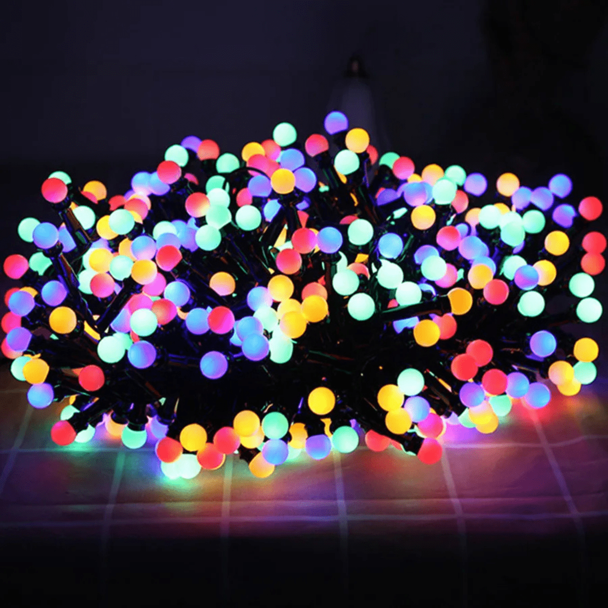LUMIGLOW – Outdoor LED String Lights with Waterproof Globe Bulbs & 8 Lighting Modes 3